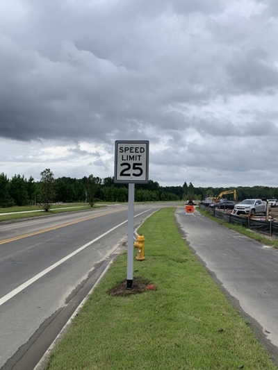 Traffic & Street Signs Photo